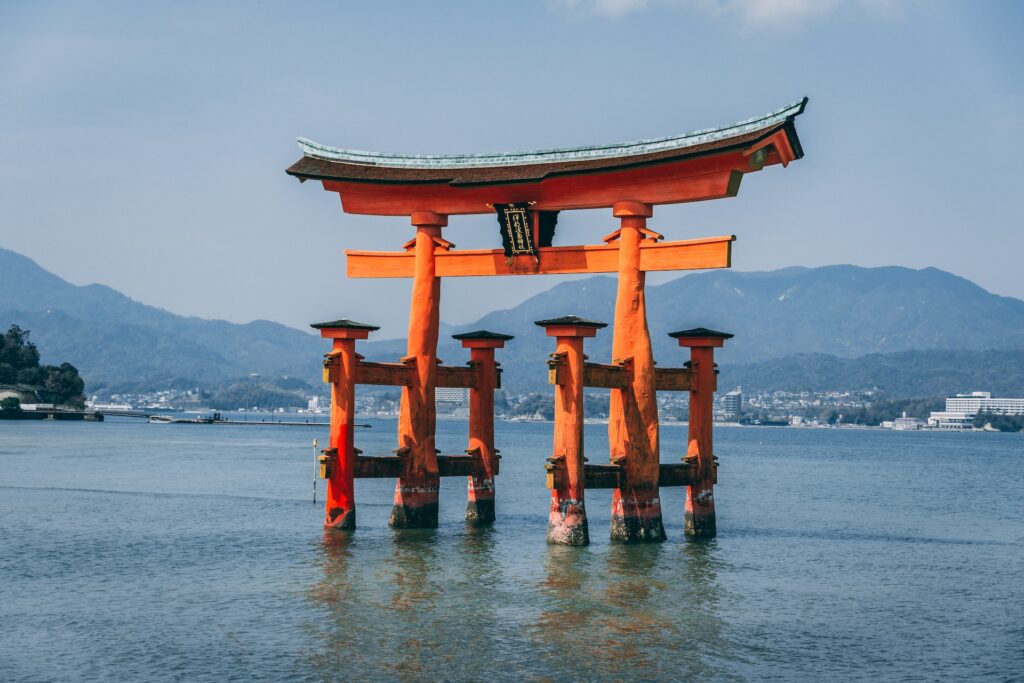 miyajima torii 